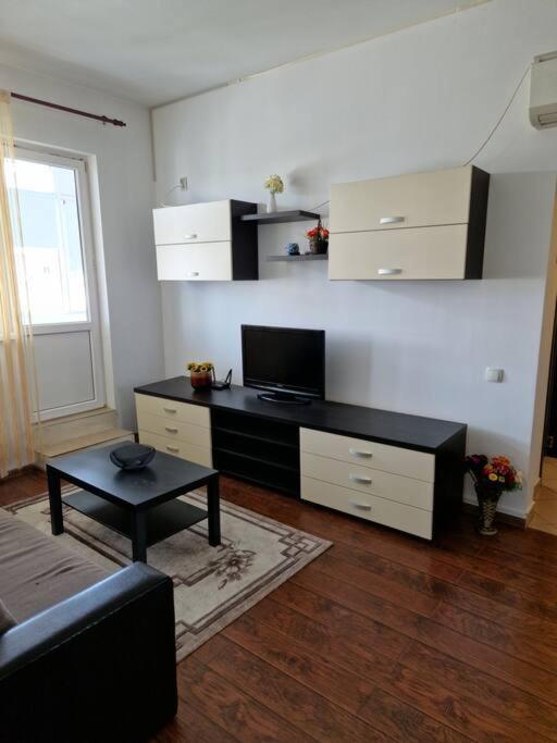 Charming Apartment With Private Terrace Bukurešť Exteriér fotografie
