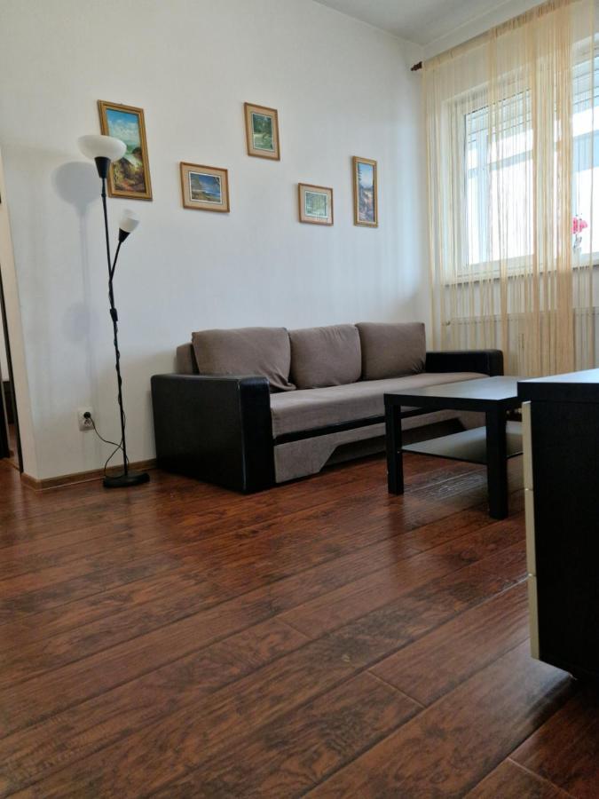 Charming Apartment With Private Terrace Bukurešť Exteriér fotografie